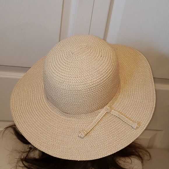 Amanda Smith Summer Sun Hat - Picture 3 of 8